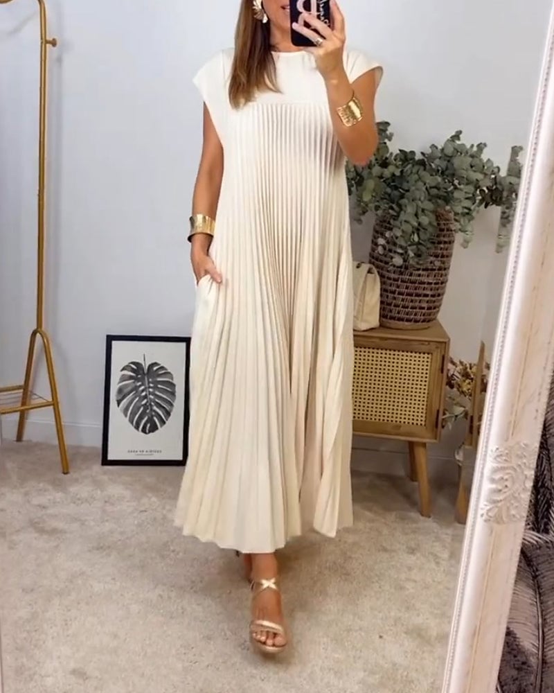 Giselle™ Effortlessly Elegant Pleated Dress